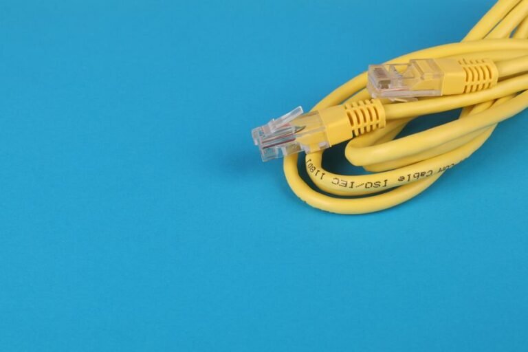 Zašto ne prodajemo fizičke IPTV boxove